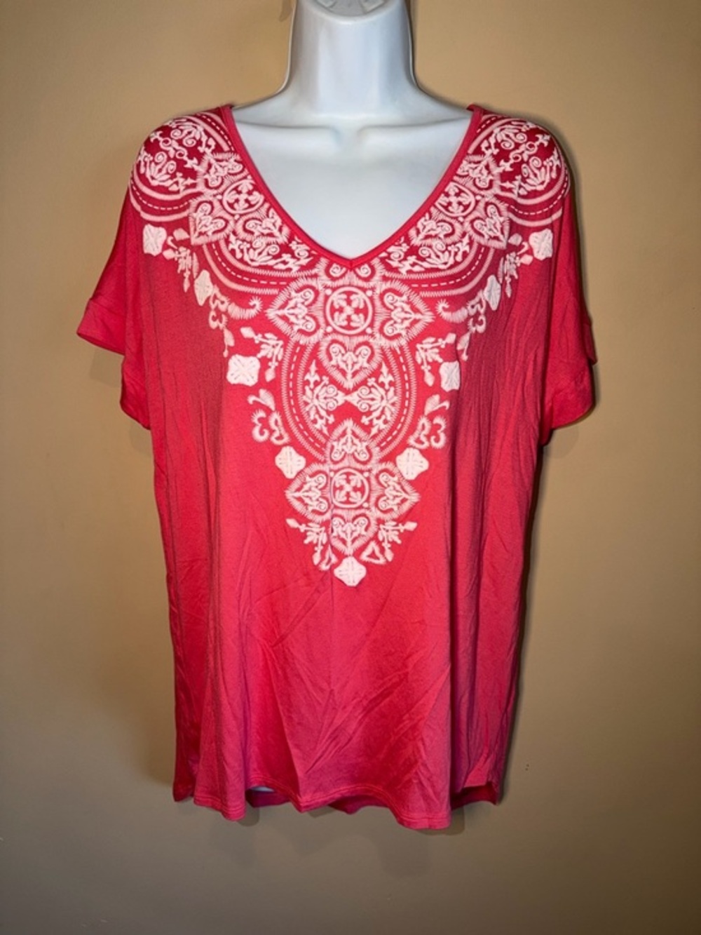 NWOT Heimish USA Women’s Damask Print Dolman Sleeve Top